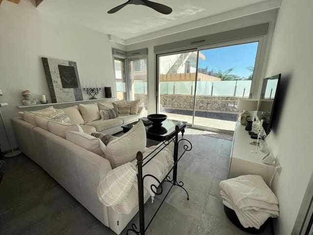 3 chambre Villa/Maison à vendre à Mil Palmeras, Pilar de la Horadada avec piscine - 535 000 € (Ref: 9237633)