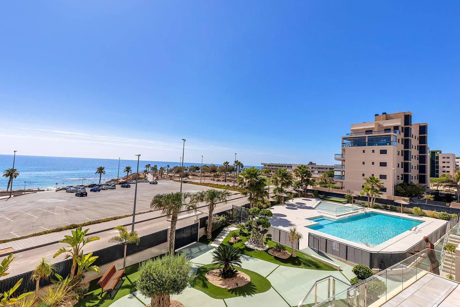 2 chambre Appartement à vendre à Pilar de la Horadada avec piscine garage - 409 900 € (Ref: 9237634)