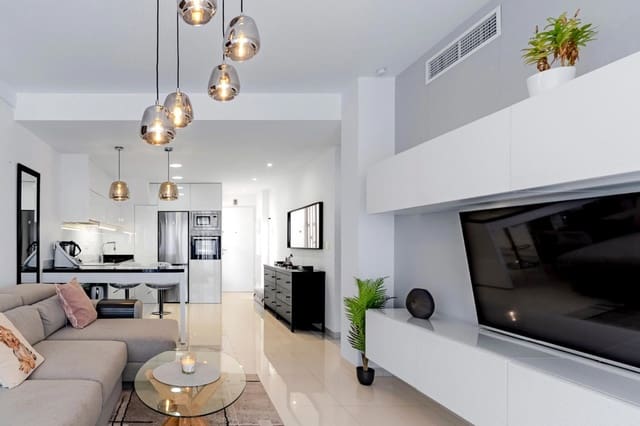 Ático de 2 habitaciones en Mil Palmeras, Pilar de la Horadada en venta con piscina - 389.000 € (Ref: 9237635)