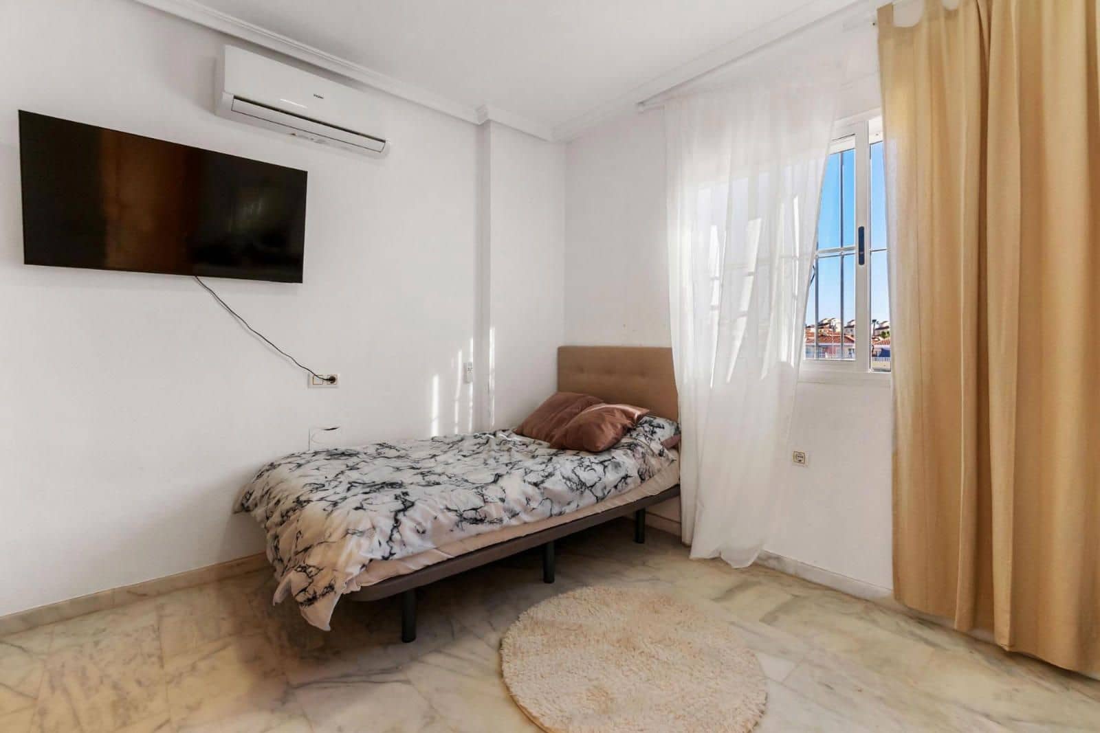 3 soveværelse Villa til salg i Orihuela med swimmingpool garage - € 339.000 (Ref: 9237639)