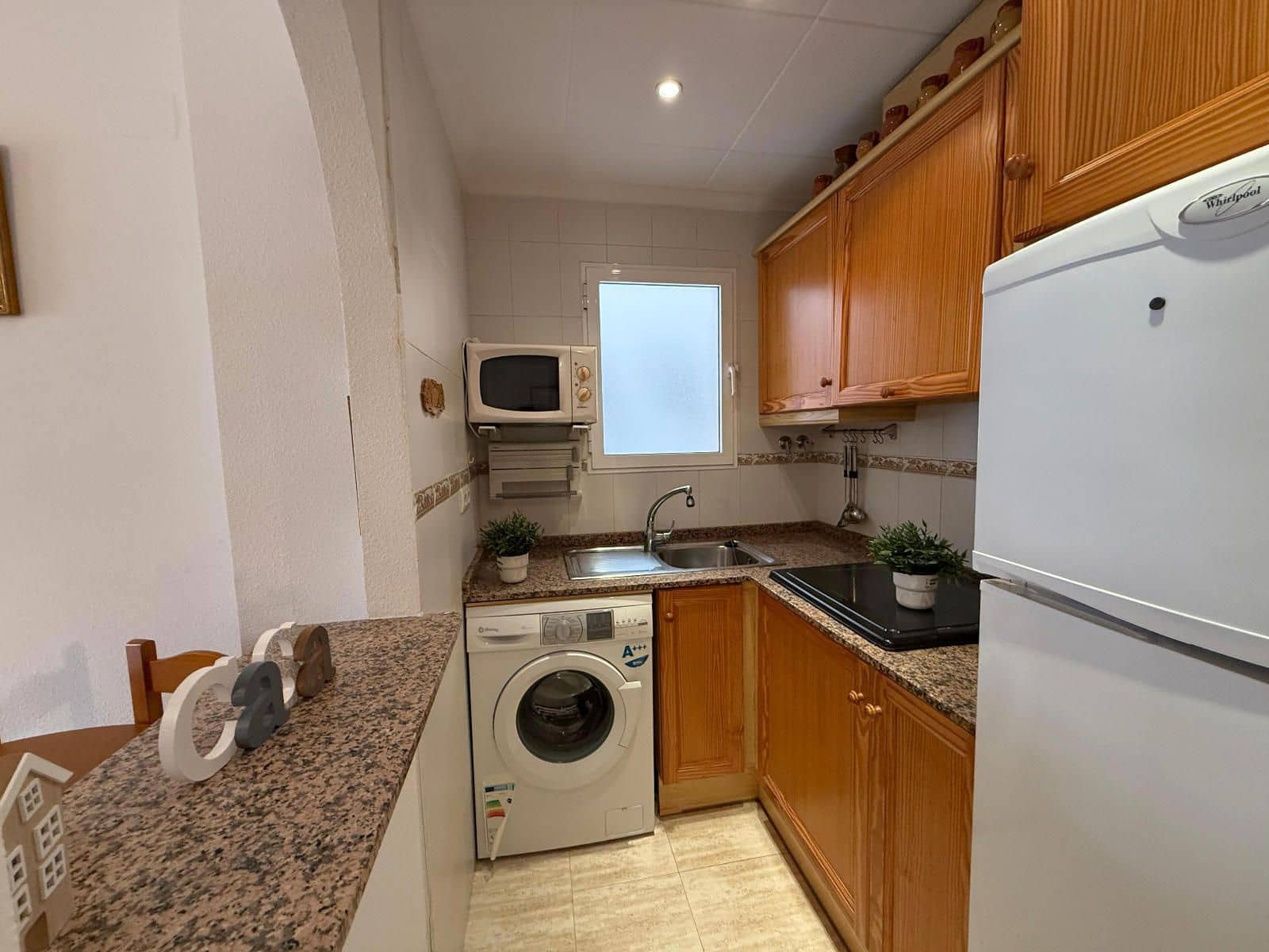 2 soveværelse Lejlighed til salg i Torrevieja med garage - € 127.900 (Ref: 9237643)