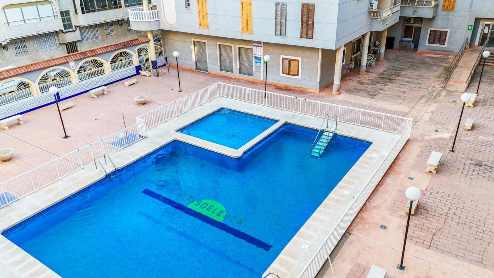 2 camera da letto Attico in vendita in Torrevieja con piscina - 139.990 € (Rif: 9237650)