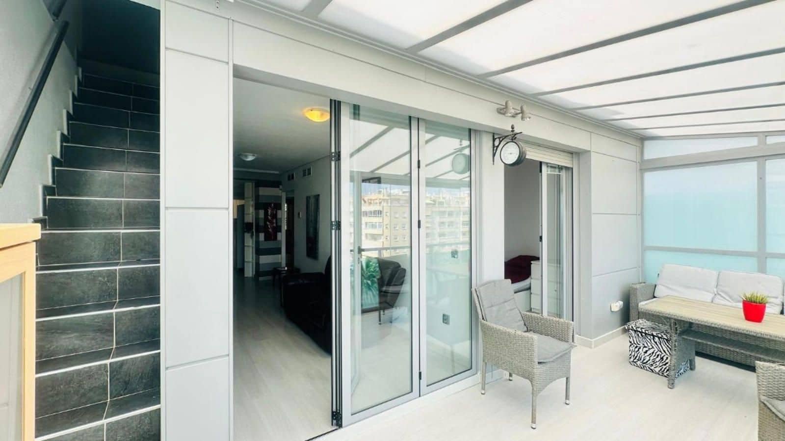 2 chambre Penthouse à vendre à Torrevieja avec piscine - 244 950 € (Ref: 9237663)