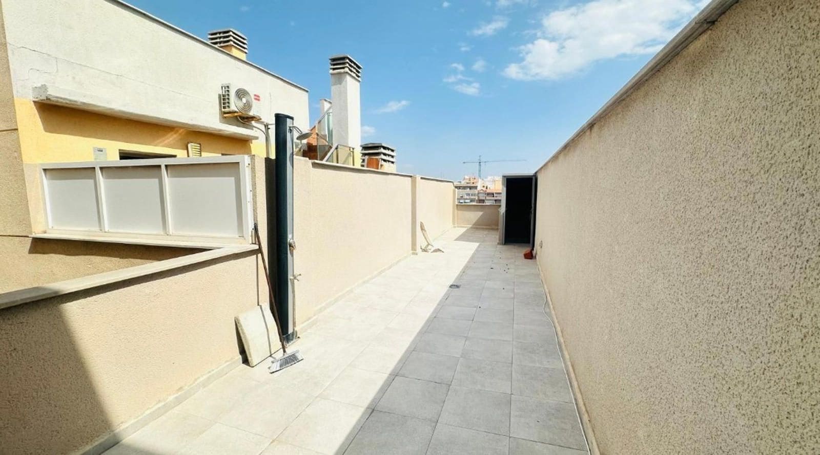 2 chambre Penthouse à vendre à Torrevieja avec piscine - 244 950 € (Ref: 9237663)