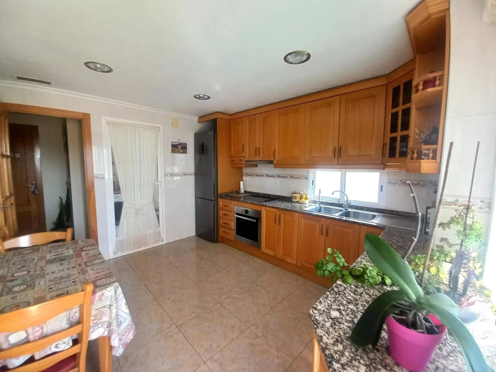 3 soveværelse Lejlighed til salg i Torrevieja med garage - € 186.000 (Ref: 9237676)