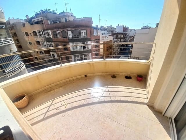 3 soveværelse Lejlighed til salg i Antonio Machado, Torrevieja med garage - € 186.000 (Ref: 9237676)