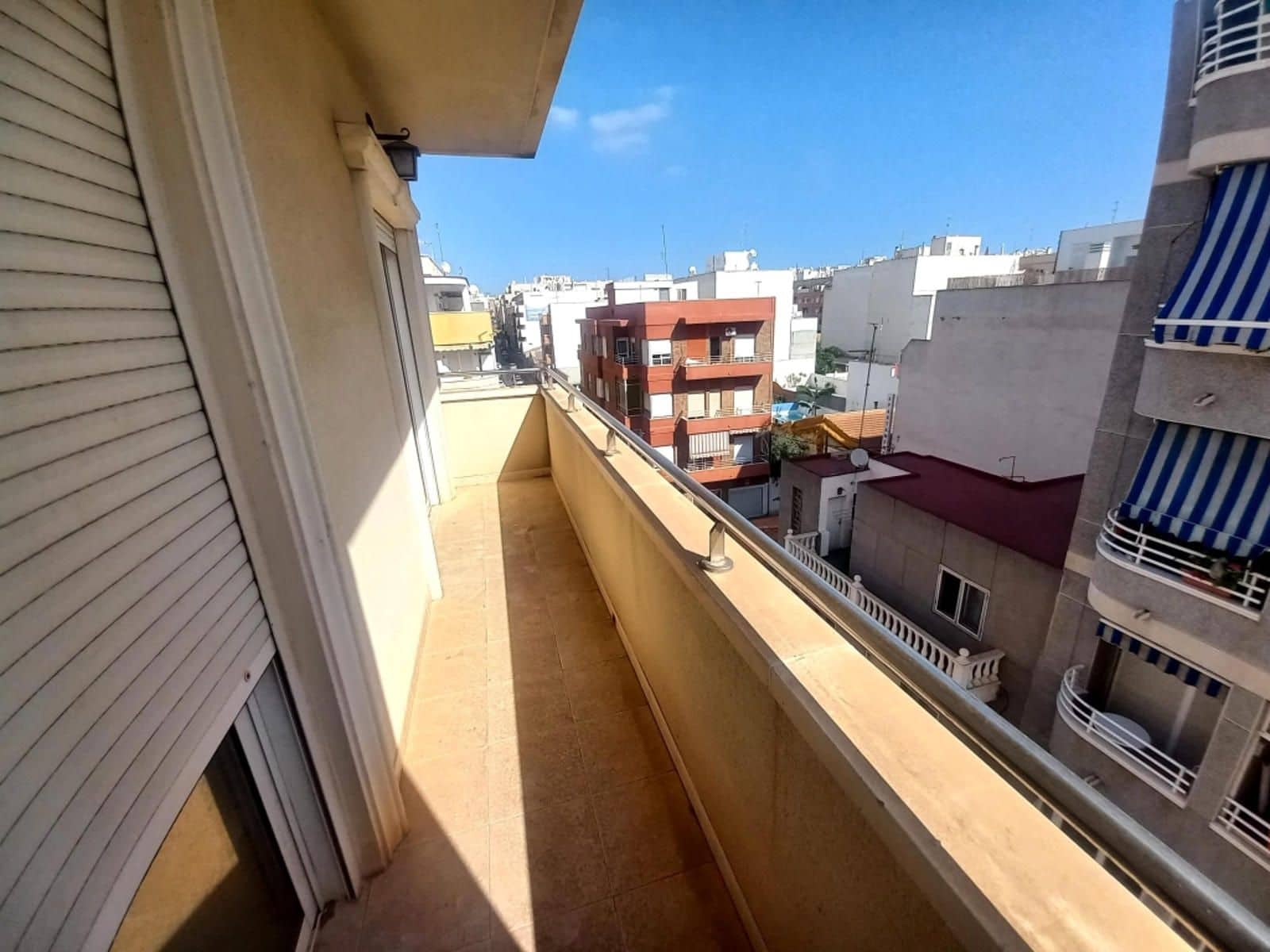 3 soveværelse Lejlighed til salg i Torrevieja med garage - € 186.000 (Ref: 9237676)