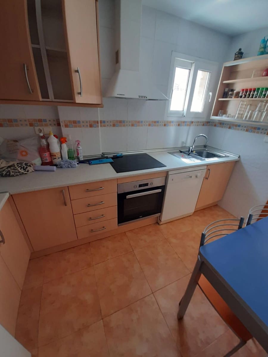Piso de 4 habitaciones en Torrevieja en venta con piscina garaje - 349.000 € (Ref: 9237682)