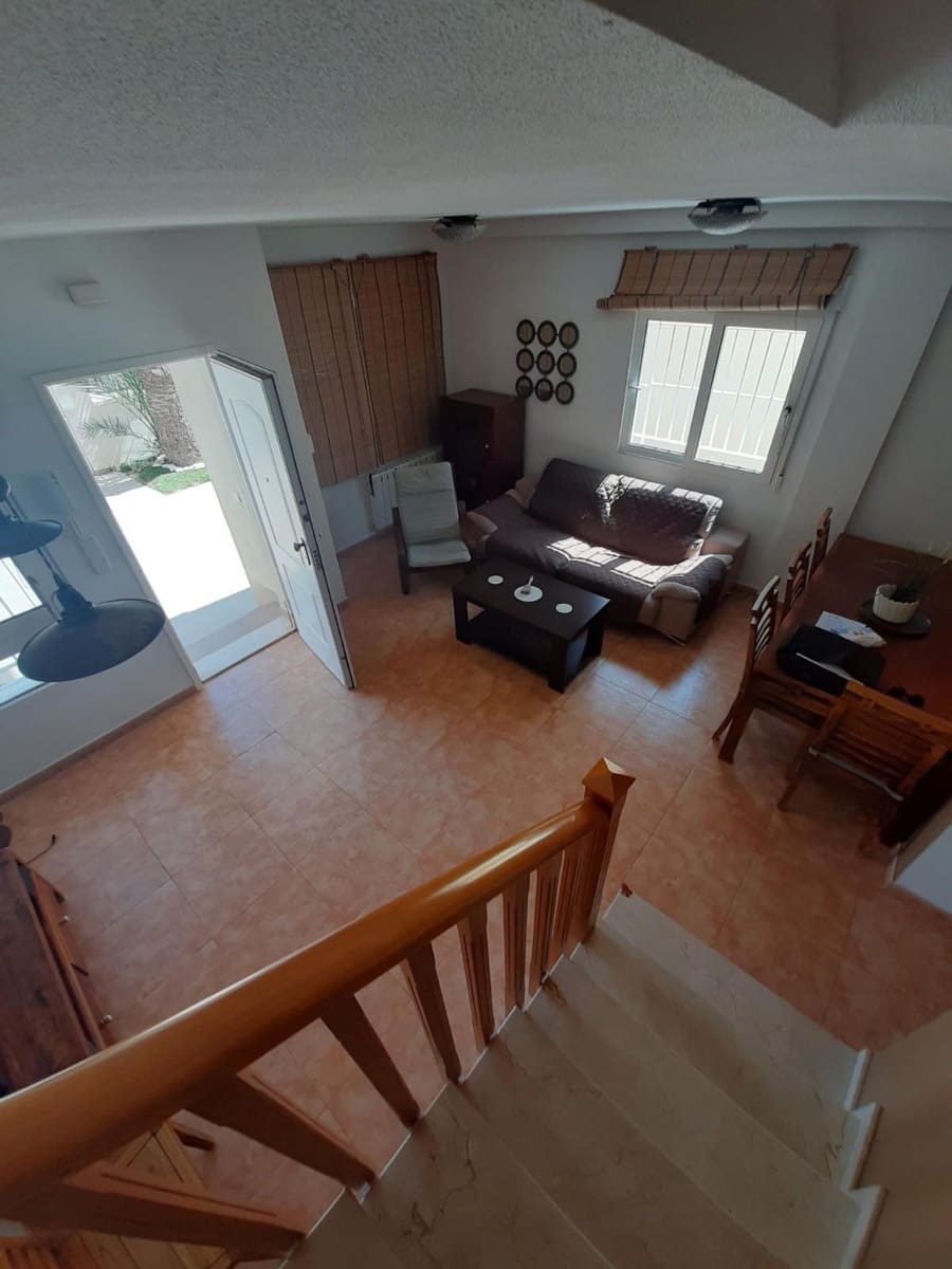 Piso de 4 habitaciones en Torrevieja en venta con piscina garaje - 349.000 € (Ref: 9237682)