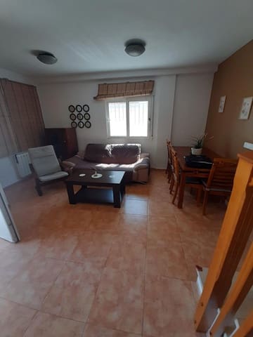 Piso de 4 habitaciones en Torrevieja en venta con piscina garaje - 349.000 € (Ref: 9237682)