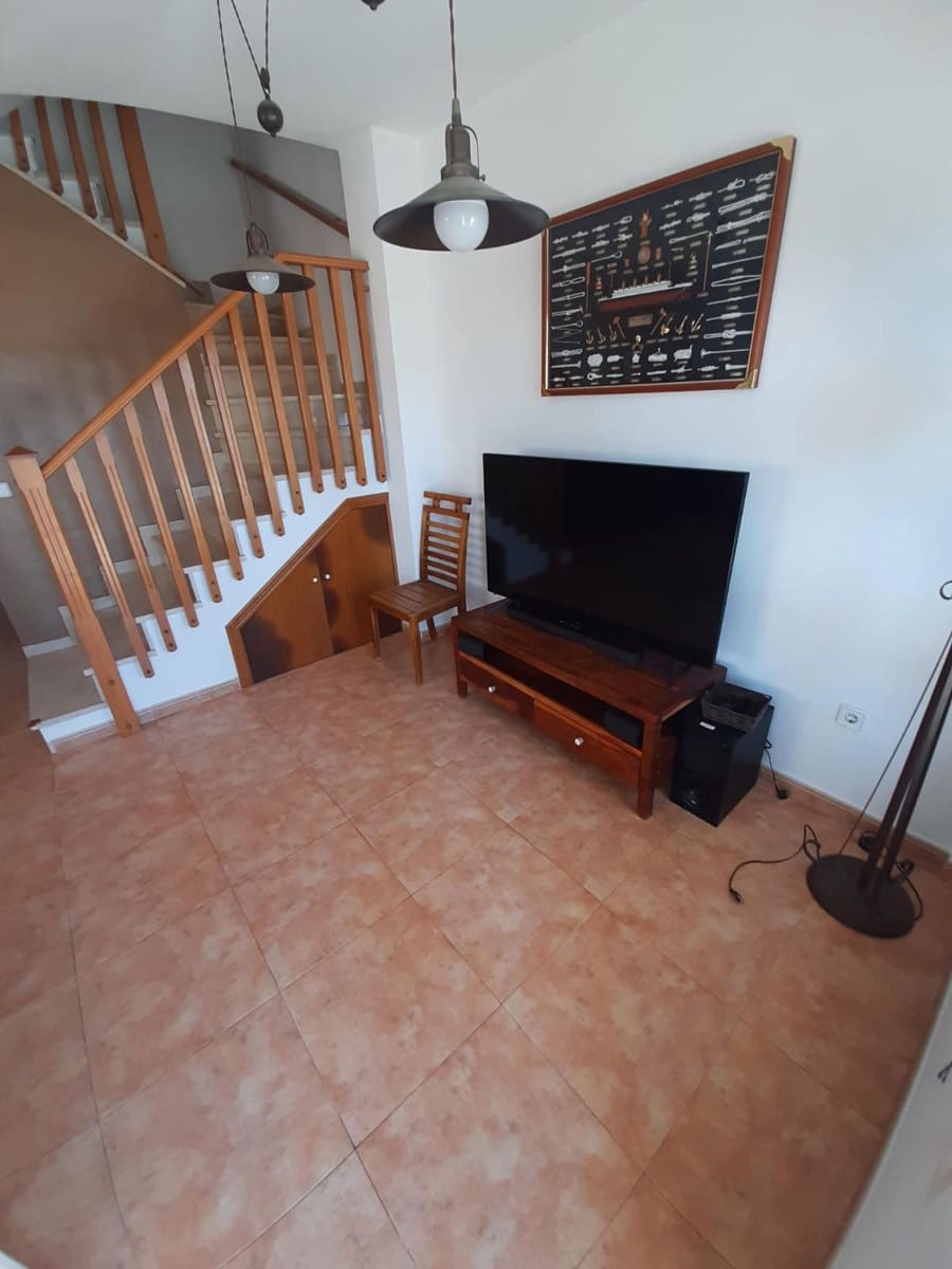 Piso de 4 habitaciones en Torrevieja en venta con piscina garaje - 349.000 € (Ref: 9237682)