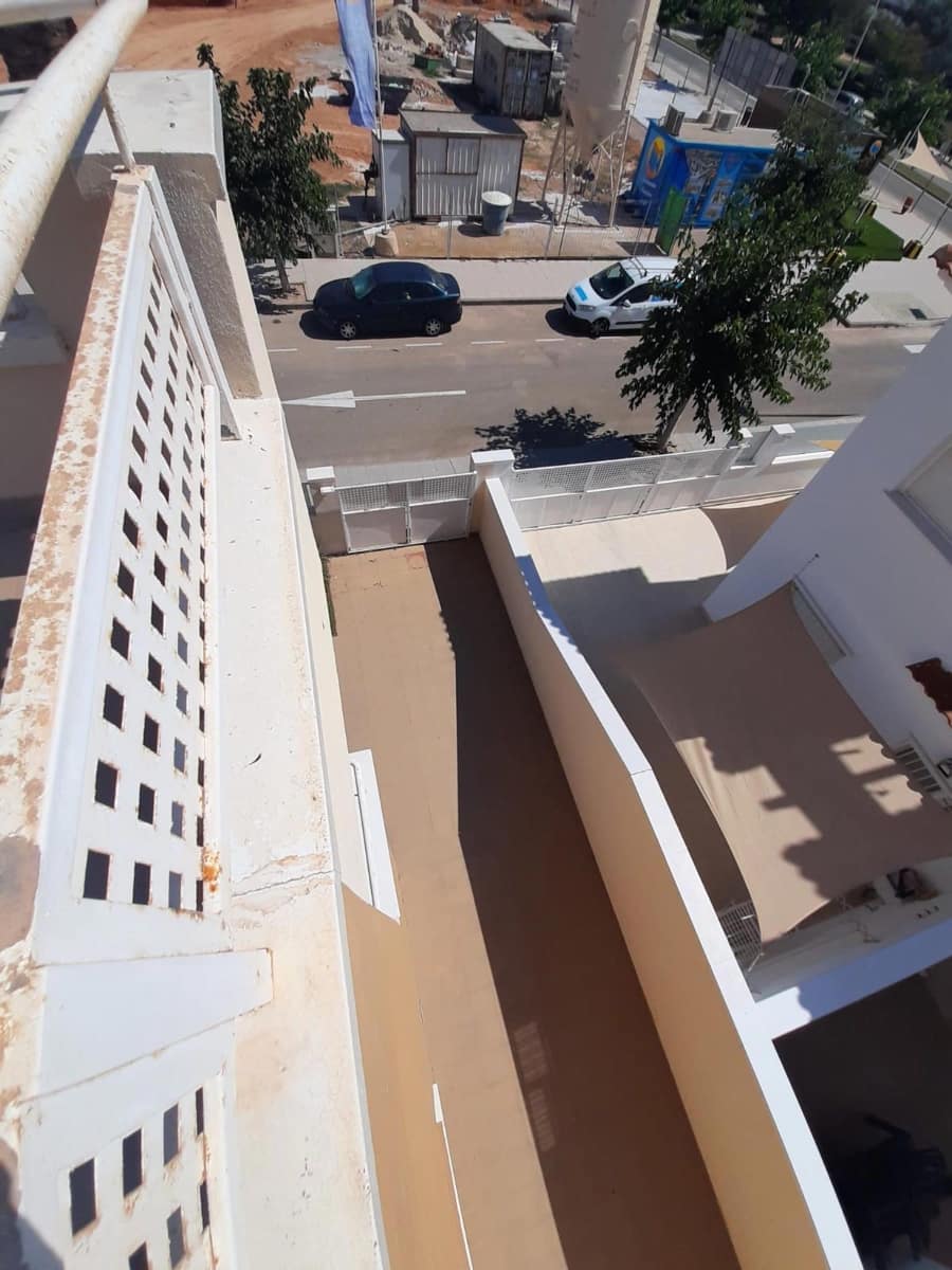 Piso de 4 habitaciones en Torrevieja en venta con piscina garaje - 349.000 € (Ref: 9237682)