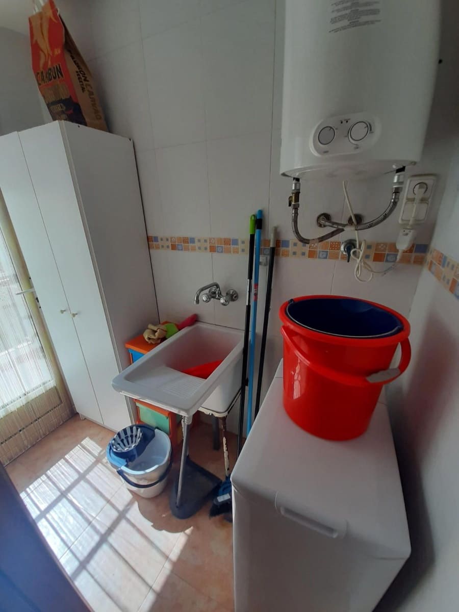 Piso de 4 habitaciones en Torrevieja en venta con piscina garaje - 349.000 € (Ref: 9237682)