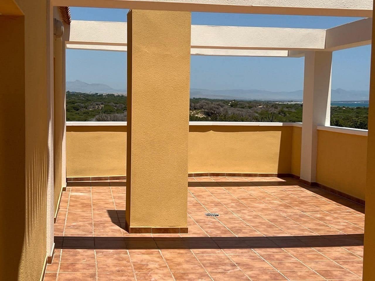 2 chambre Penthouse à vendre à Guardamar del Segura avec garage - 225 000 € (Ref: 9237683)