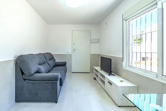 2 Zimmer Haus zu verkaufen in El Chaparral - La Siesta - La Torreta, Torrevieja mit Garage - 145.000 € (Ref: 9238756)