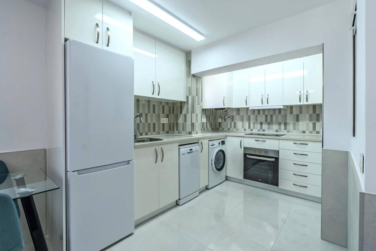 2 sovrum Hus till salu i Torrevieja med garage - 145 000 € (Ref: 9238756)