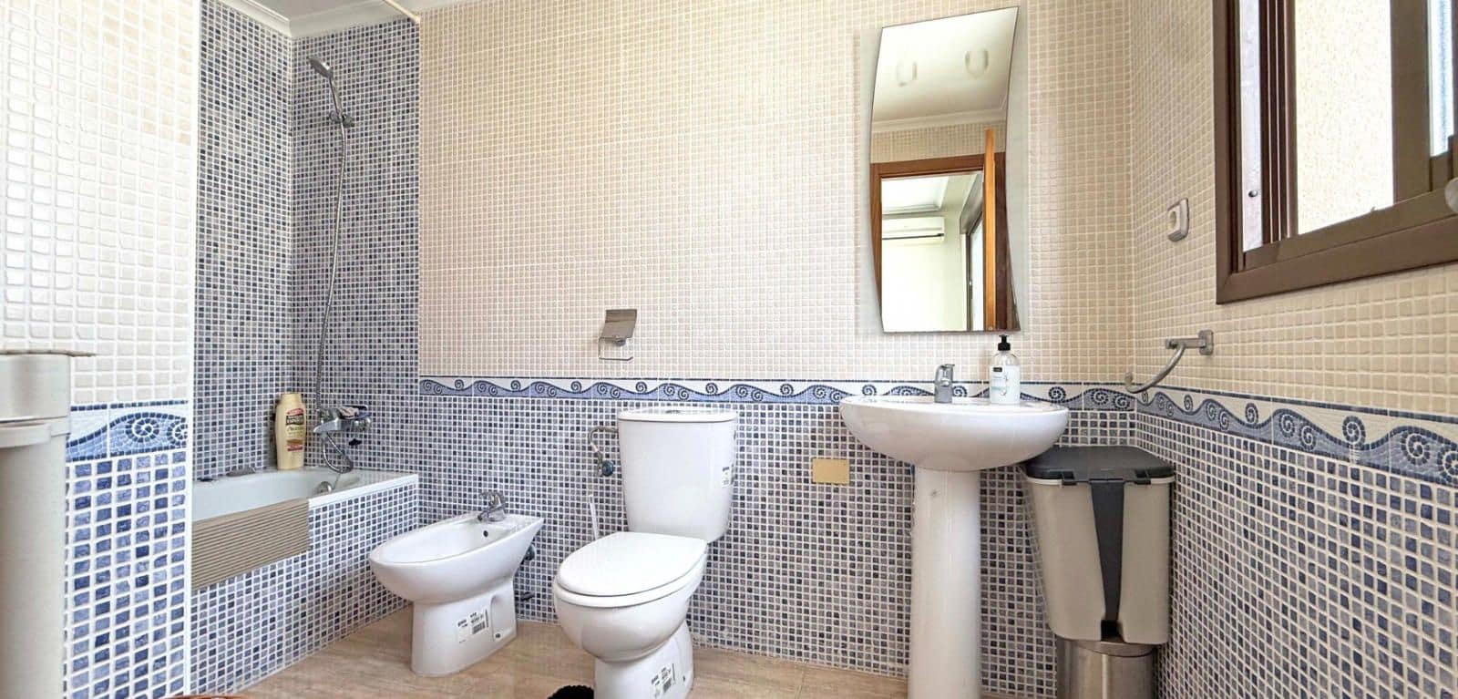 3 chambre Appartement à vendre à Torrevieja avec piscine - 185 000 € (Ref: 9238760)