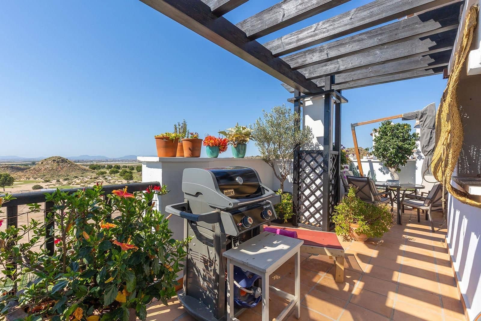 2 makuuhuone Kattohuoneisto myytävänä paikassa El Valle Golf Resort mukana uima-altaan 
autotalli - 243 300 € (Ref: 9238763)