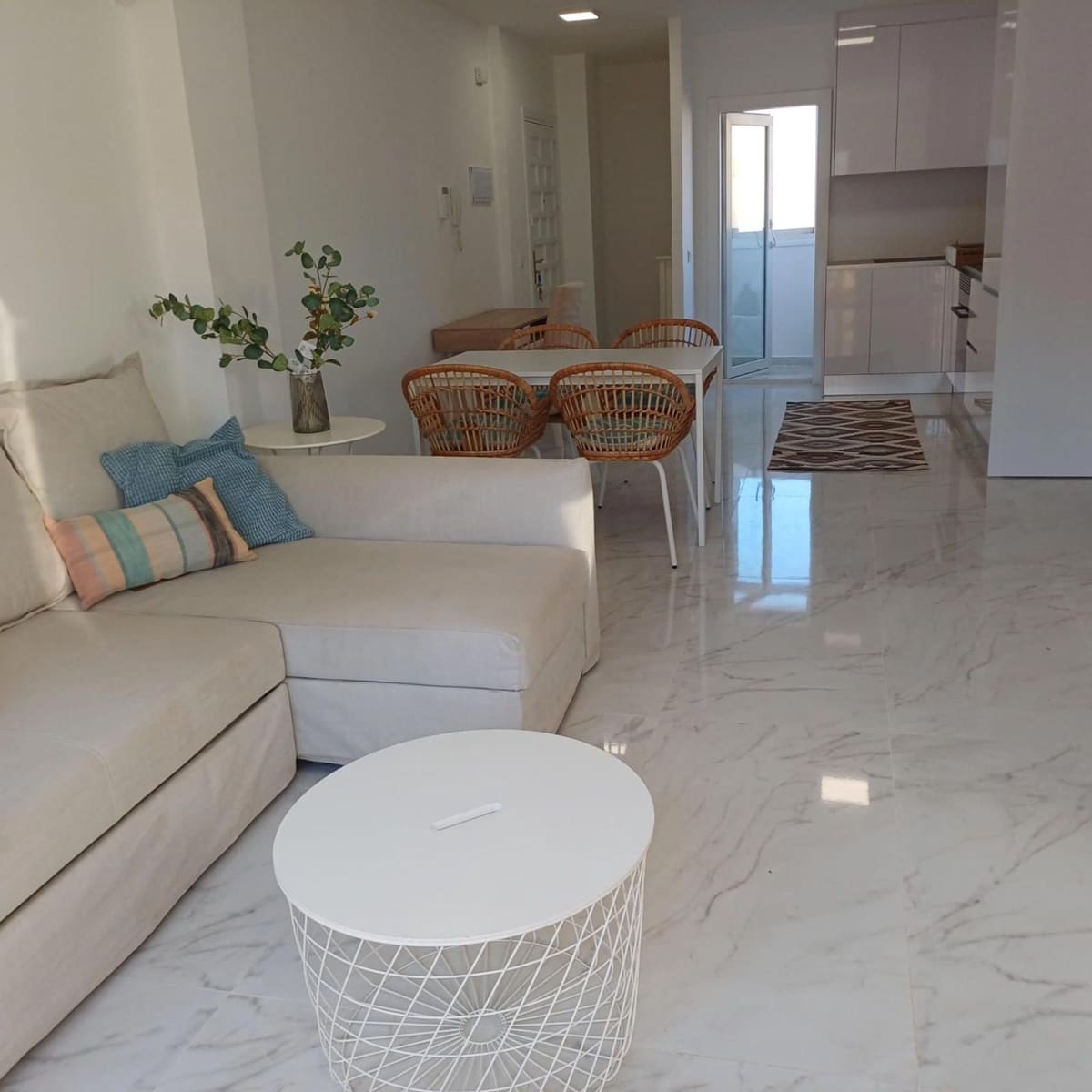 2 sovrum Lägenhet till salu i Torrevieja med pool - 169 900 € (Ref: 9238892)
