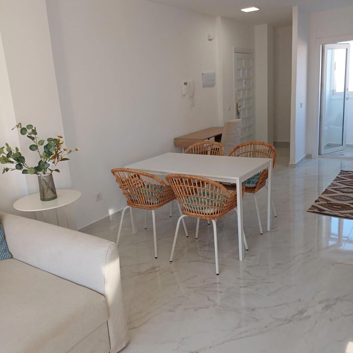2 sovrum Lägenhet till salu i Torrevieja med pool - 169 900 € (Ref: 9238892)
