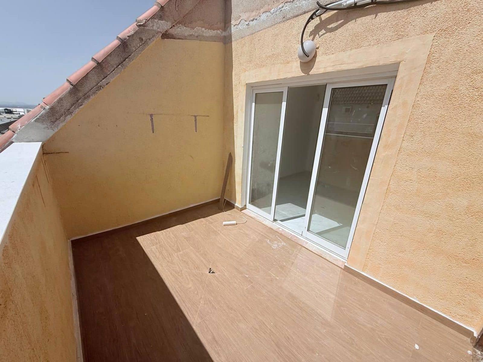 2 sovrum Lägenhet till salu i Torrevieja med pool - 169 900 € (Ref: 9238892)