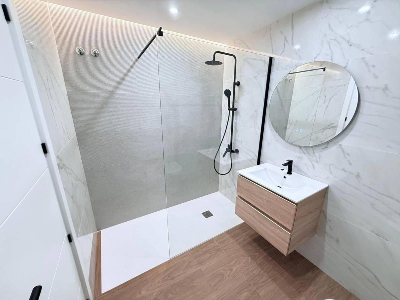 2 sovrum Lägenhet till salu i Torrevieja med pool - 169 900 € (Ref: 9238892)