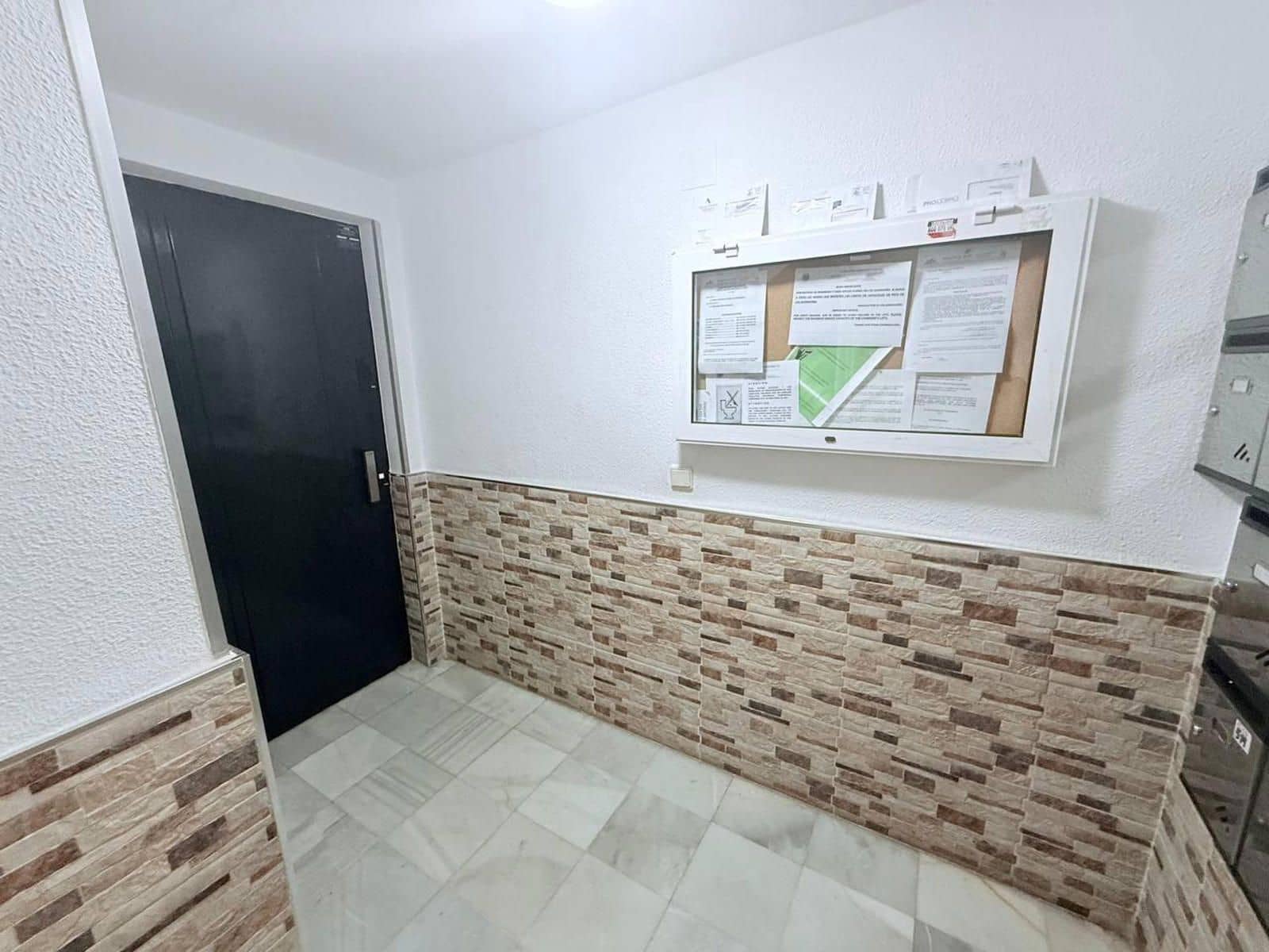 2 sovrum Lägenhet till salu i Torrevieja med pool - 169 900 € (Ref: 9238892)