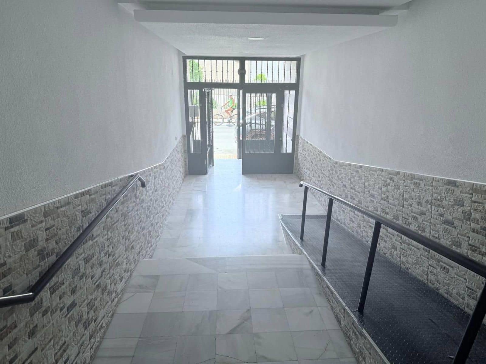 2 sovrum Lägenhet till salu i Torrevieja med pool - 169 900 € (Ref: 9238892)