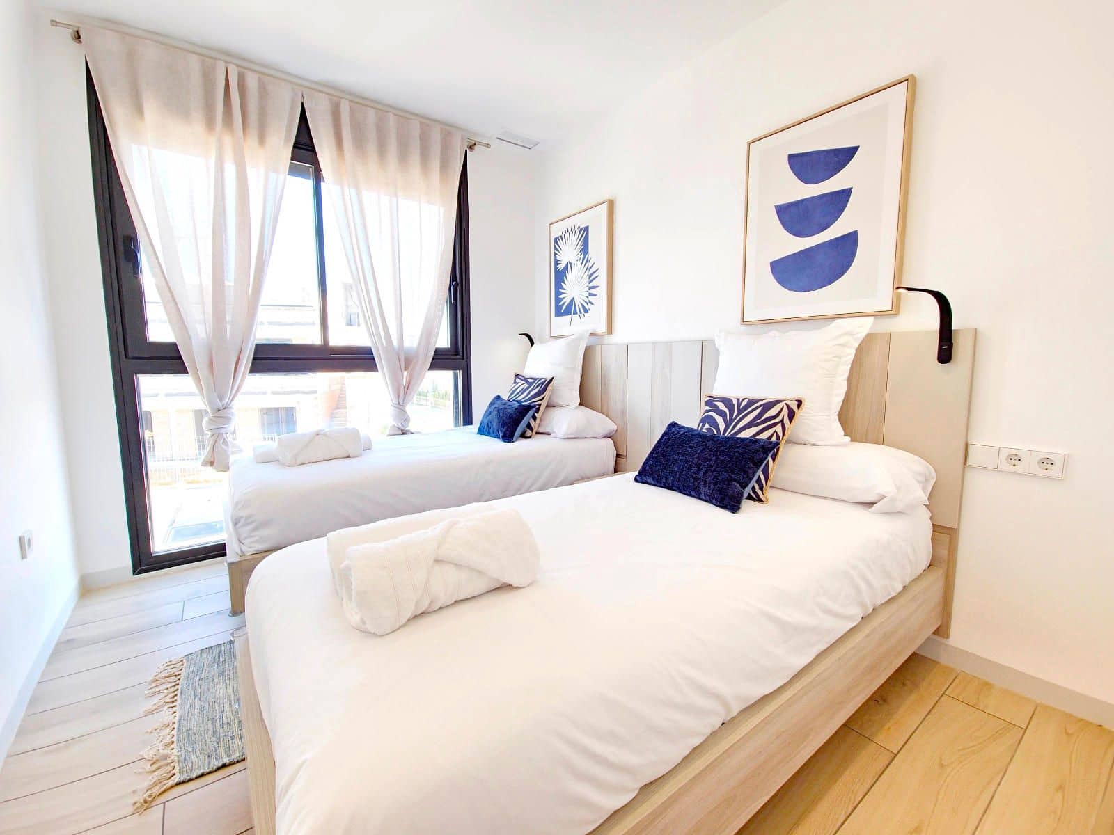 2 makuuhuone Kattohuoneisto myytävänä paikassa Los Alcazares mukana uima-altaan 
autotalli - 354 000 € (Ref: 9239403)