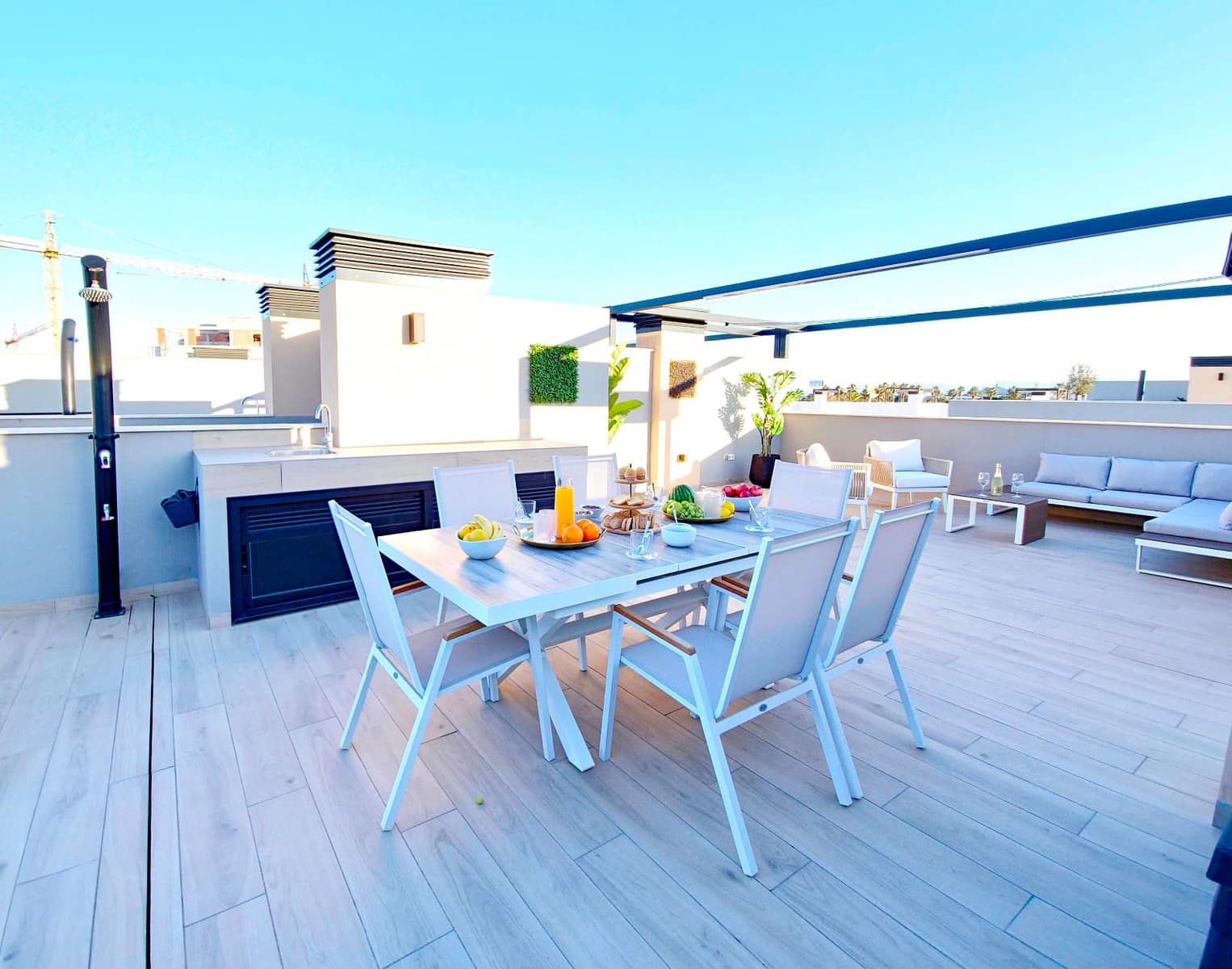 2 makuuhuone Kattohuoneisto myytävänä paikassa Los Alcazares mukana uima-altaan 
autotalli - 354 000 € (Ref: 9239403)