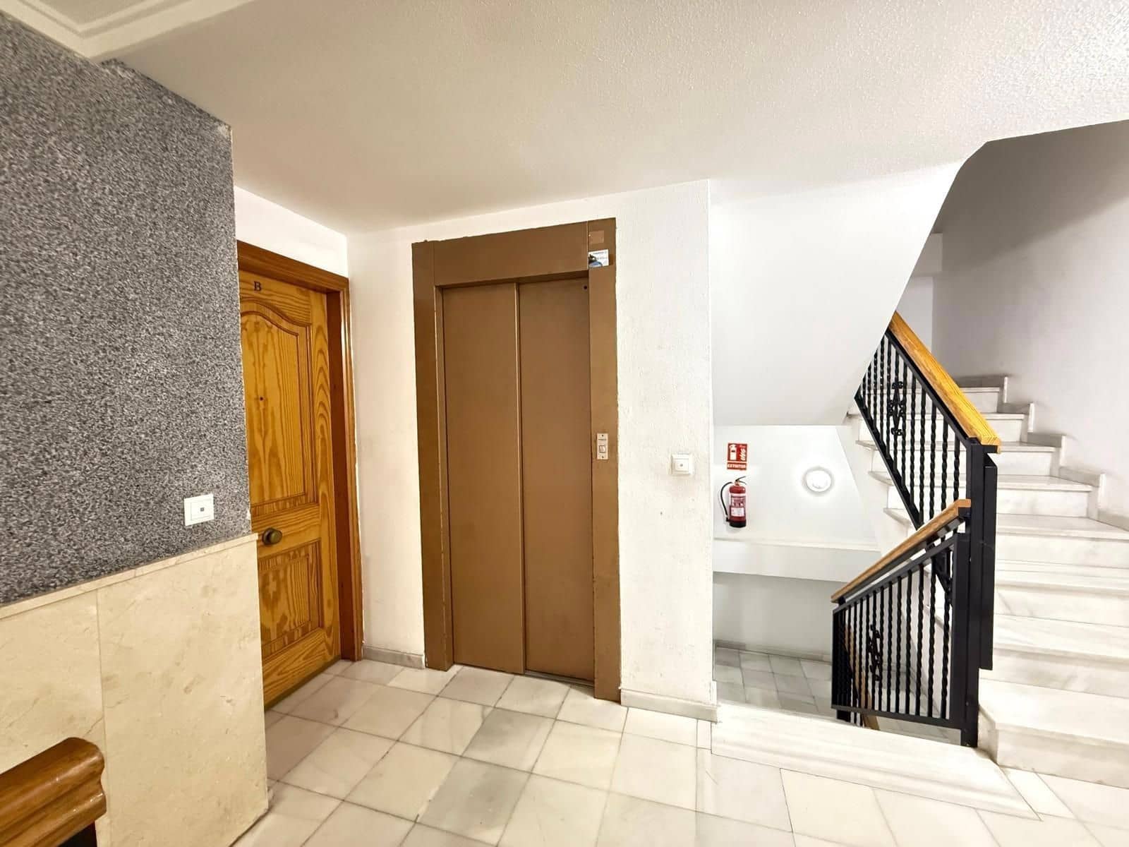 2 soveværelse Lejlighed til salg i Torrevieja - € 140.000 (Ref: 9239405)