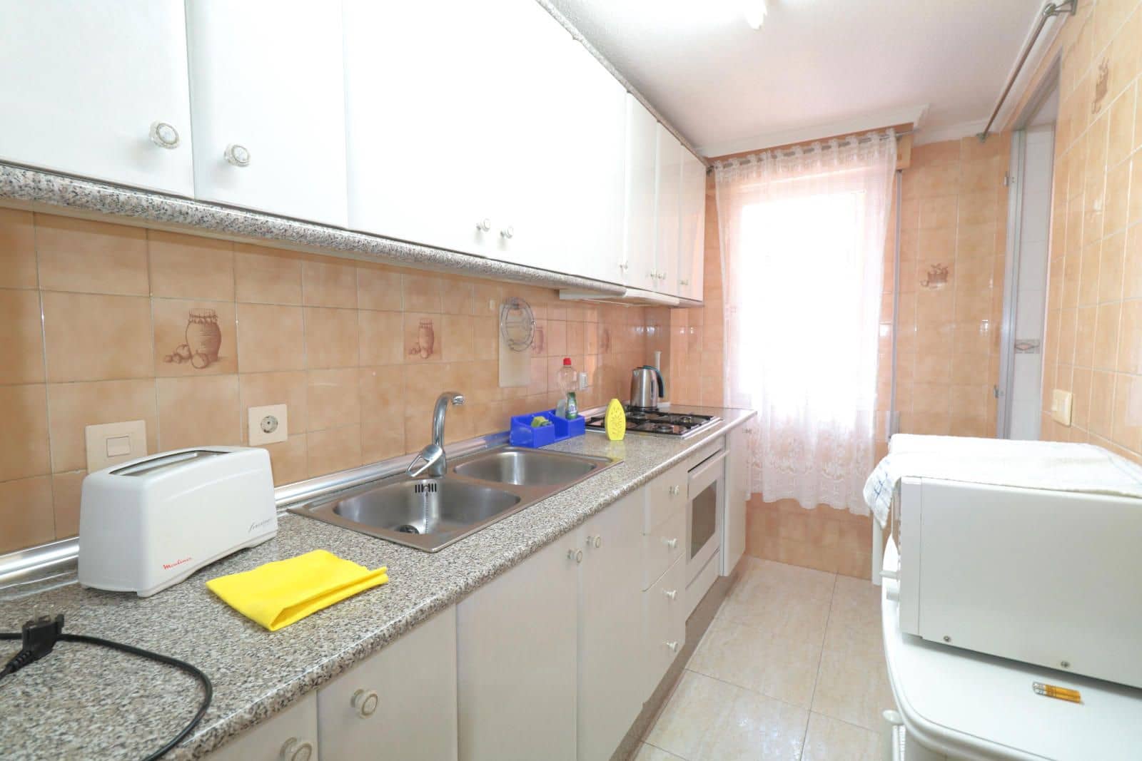 3 slaapkamer Flat te koop in Torrevieja met zwembad - € 154.000 (Ref: 9240950)