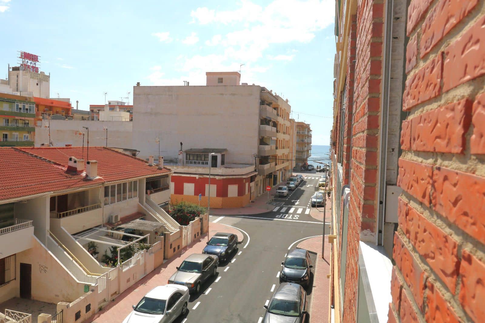 3 slaapkamer Flat te koop in Torrevieja met zwembad - € 154.000 (Ref: 9240950)