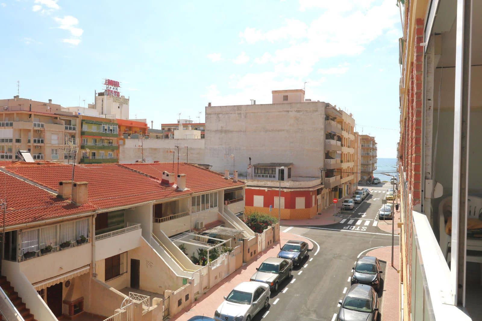 3 slaapkamer Flat te koop in Torrevieja met zwembad - € 154.000 (Ref: 9240950)