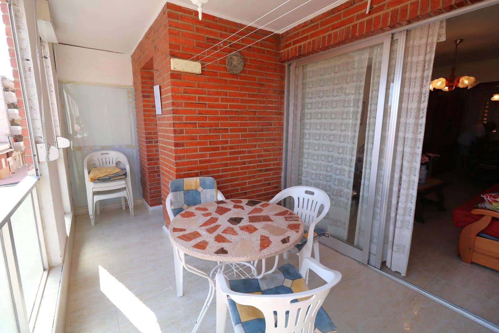 3 slaapkamer Flat te koop in Torrevieja met zwembad - € 154.000 (Ref: 9240950)