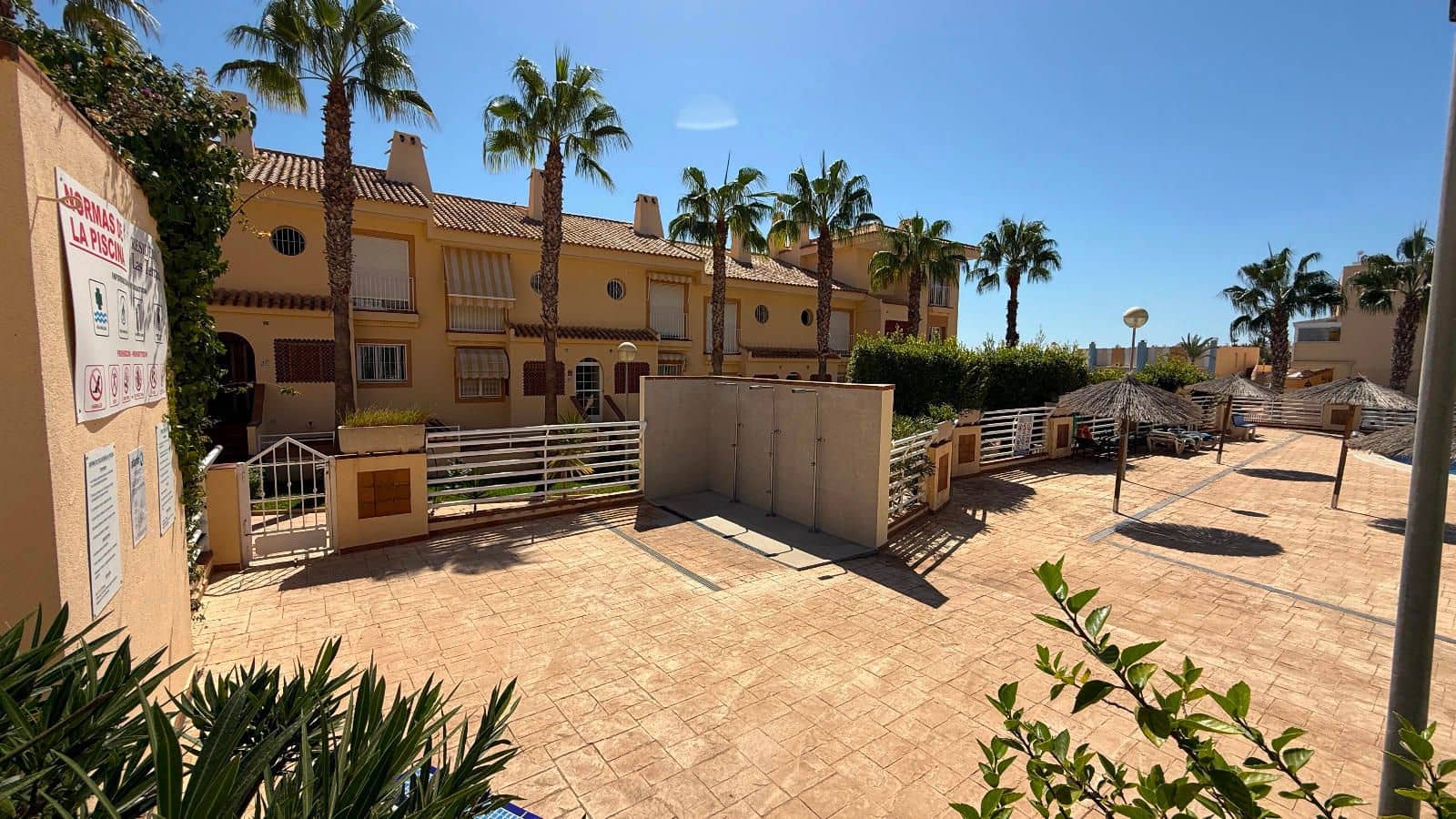 3 soveværelse Lejlighed til salg i Orihuela Costa med swimmingpool garage - € 369.000 (Ref: 9241967)