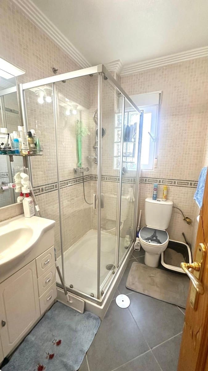 3 soverom Hus til salgs i Los Altos med svømmebasseng garasje - € 334 000 (Ref: 9242488)