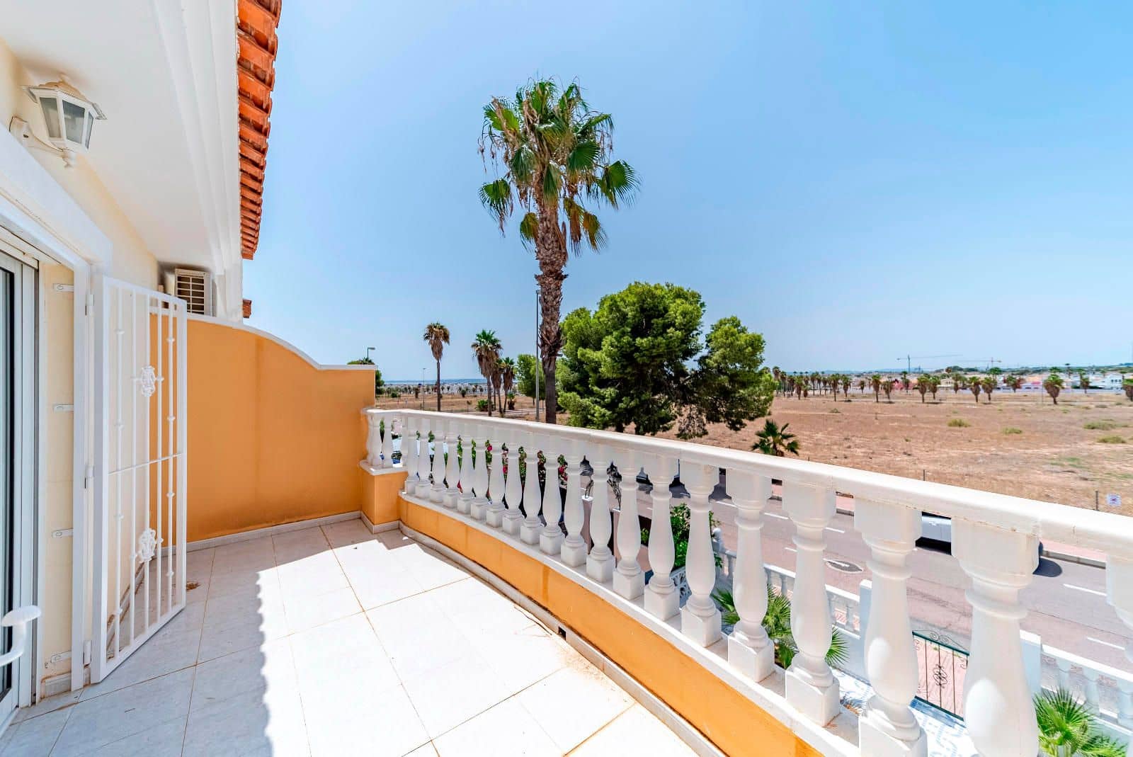 3 quarto Casa em Banda para venda em Ciudad Quesada com piscina garagem - 205 000 € (Ref: 9245272)