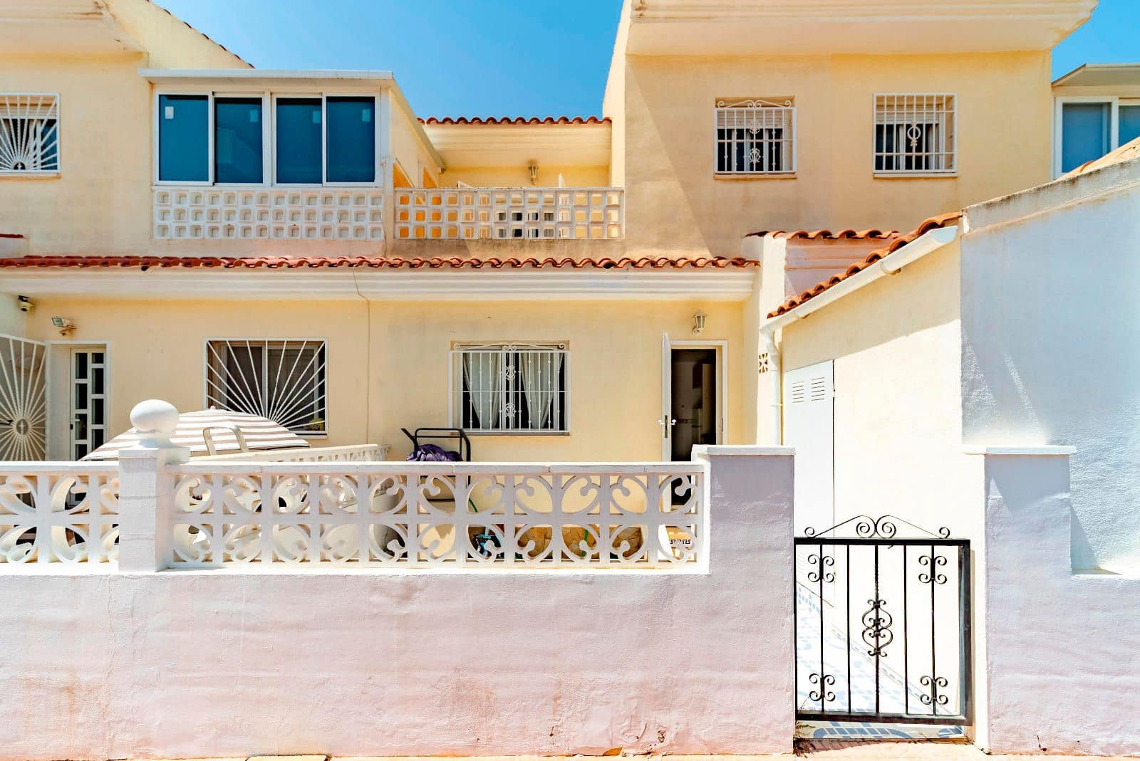 3 quarto Casa em Banda para venda em Ciudad Quesada com piscina garagem - 205 000 € (Ref: 9245272)