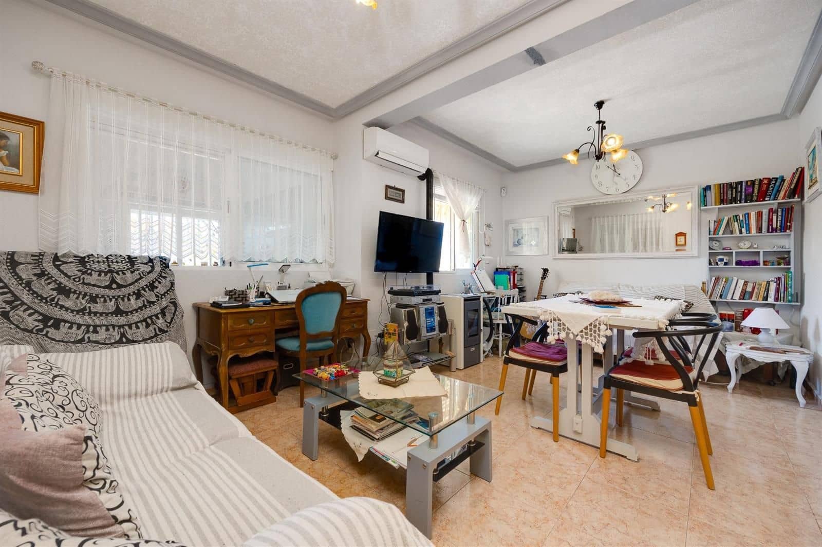 4 chambre Villa/Maison à vendre à Aguas Nuevas avec garage - 290 000 € (Ref: 9251426)