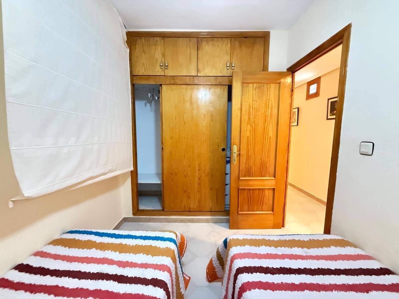 3 makuuhuone Asunto myytävänä paikassa Torrevieja mukana uima-altaan - 295 000 € (Ref: 9251427)