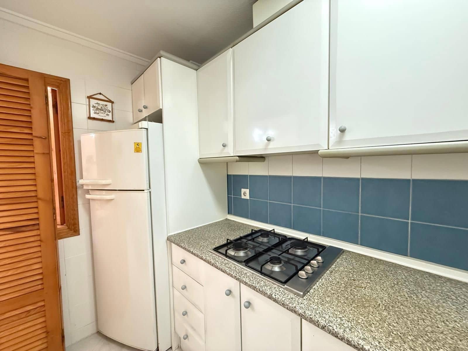 3 makuuhuone Asunto myytävänä paikassa Torrevieja mukana uima-altaan - 295 000 € (Ref: 9251427)