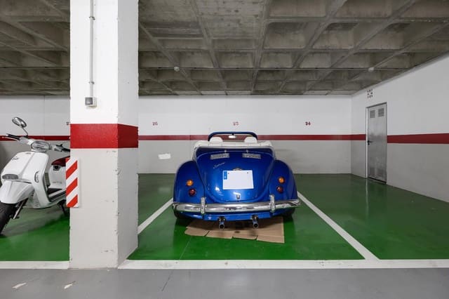 Garage til salg i Las Piscinas Naturales, Torrevieja - € 17.000 (Ref: 9251565)