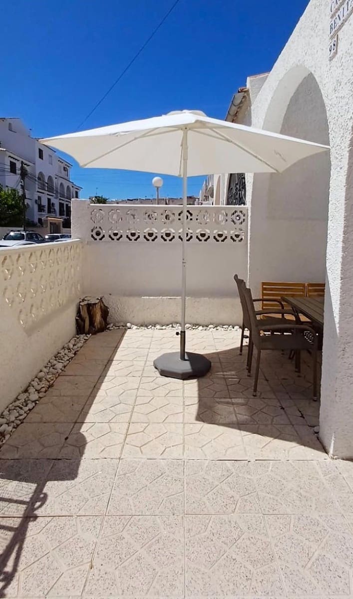 Casa de 2 habitaciones en Torrevieja en venta con piscina - 179.990 € (Ref: 9251566)