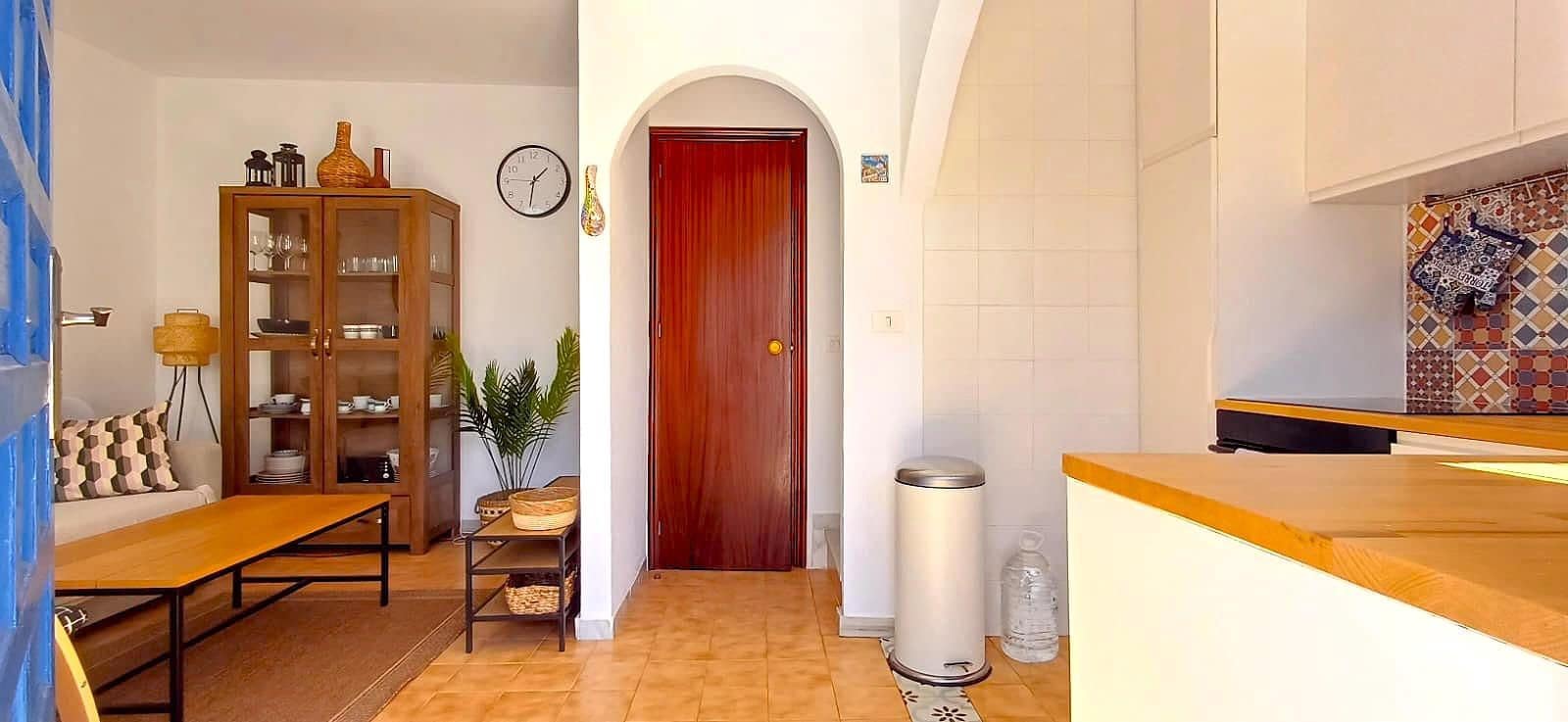 Casa de 2 habitaciones en Torrevieja en venta con piscina - 179.990 € (Ref: 9251566)