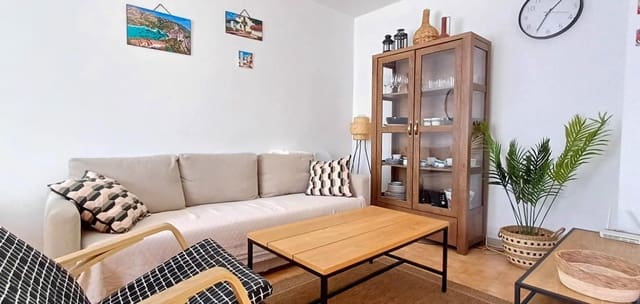 Casa de 2 habitaciones en Nueva Torrevieja, Torrevieja en venta con piscina - 179.990 € (Ref: 9251566)