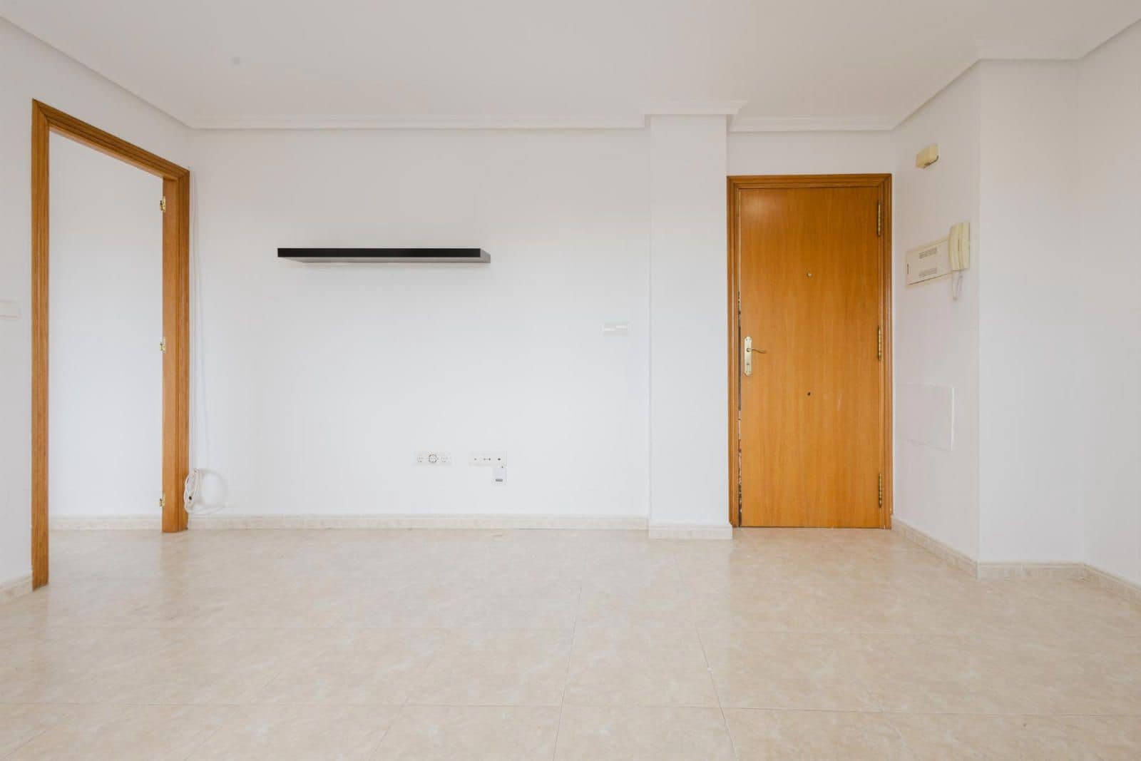 2 chambre Appartement à vendre à Torrevieja avec piscine garage - 136 990 € (Ref: 9251631)