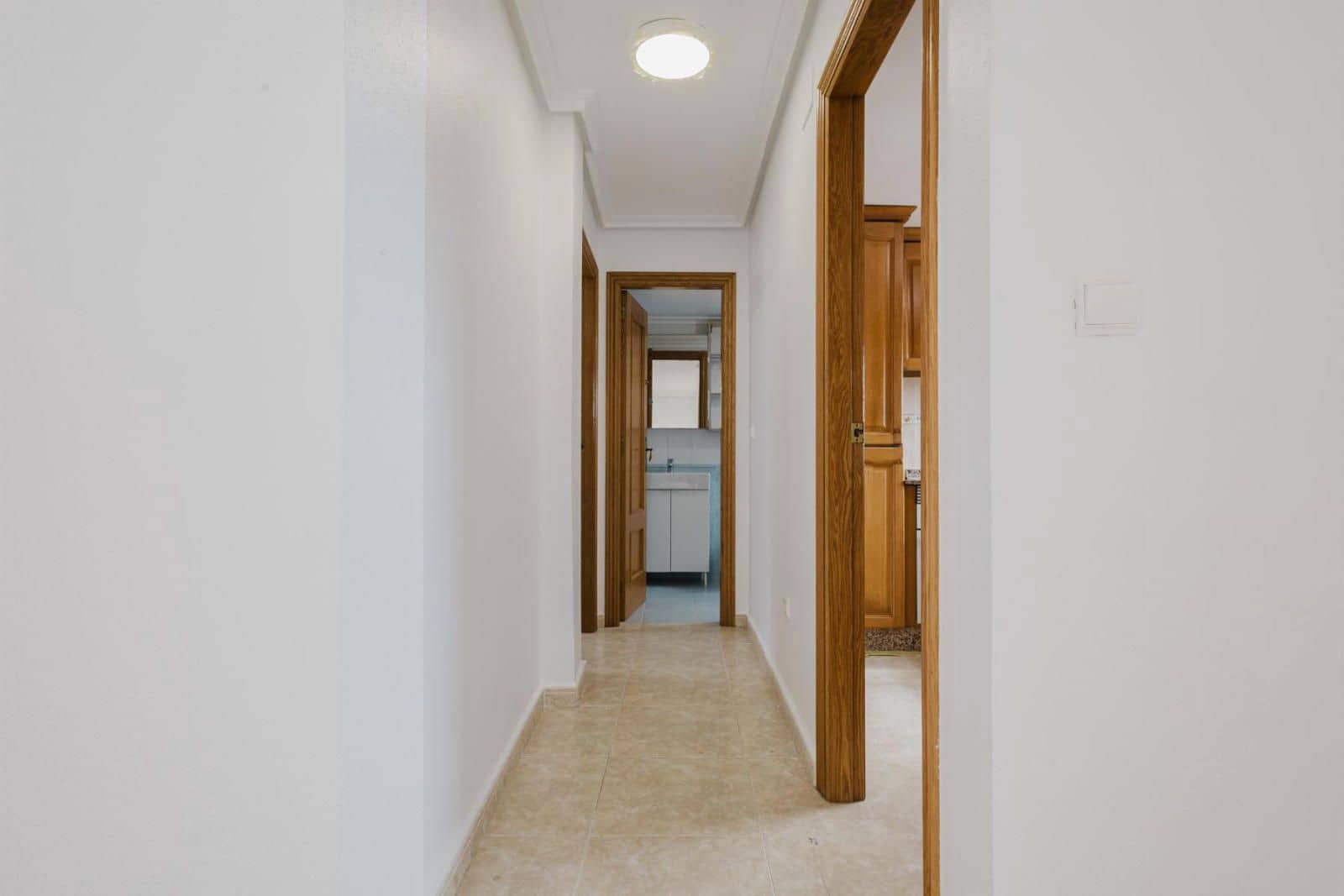 2 chambre Appartement à vendre à Torrevieja avec piscine garage - 136 990 € (Ref: 9251631)