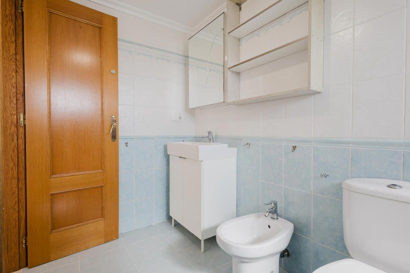 2 chambre Appartement à vendre à Torrevieja avec piscine garage - 136 990 € (Ref: 9251631)