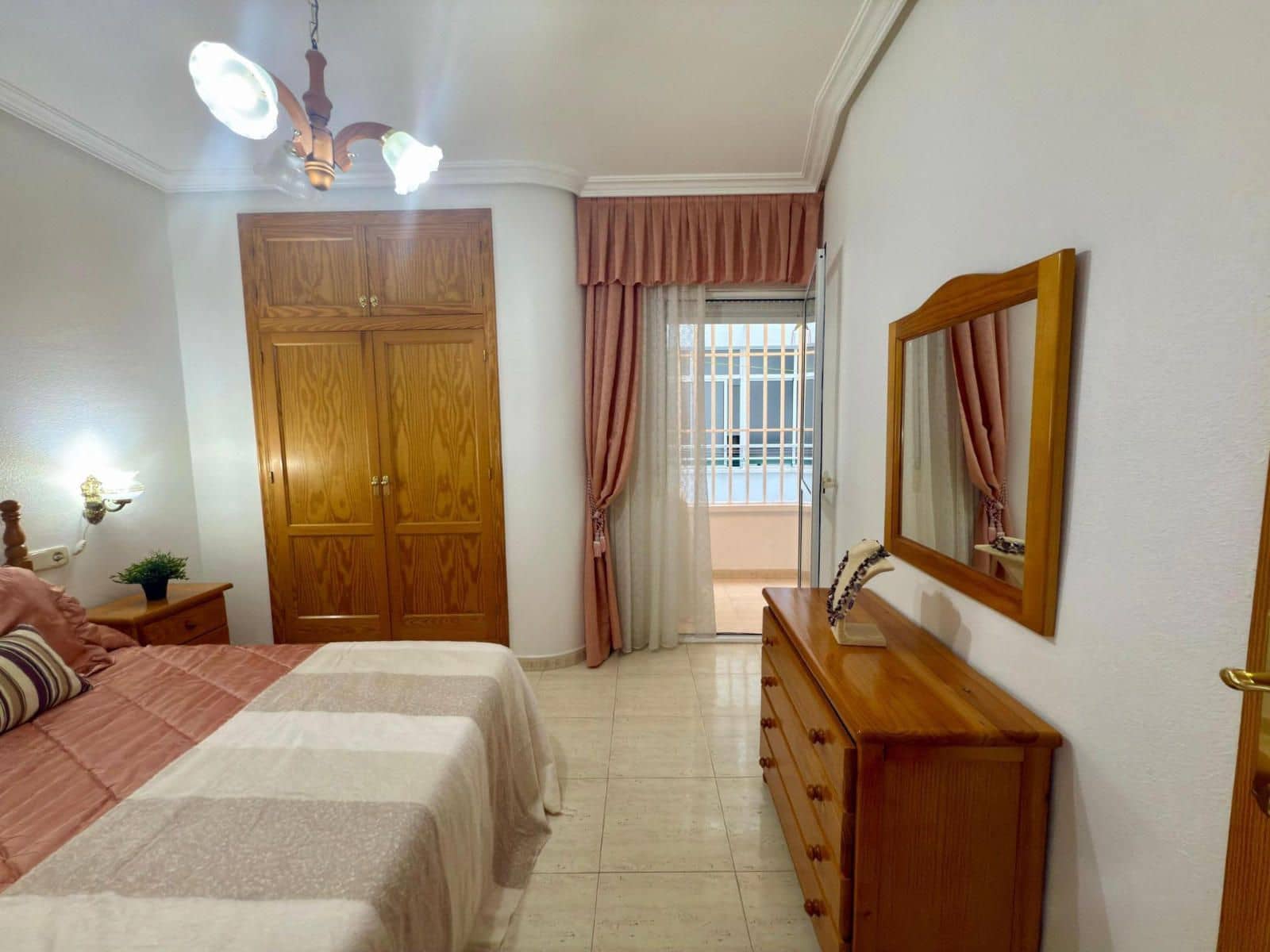 2 soverom Leilighet til salgs i Torrevieja - € 160 000 (Ref: 9251632)